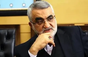 بروجردی: کاملا بر تنگه هرمز مسلط هستیم
