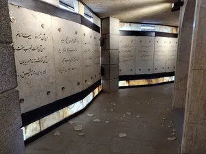 آسیب به آرامگاه باباطاهر در پی حمله آمریکا و رژیم صهیونیستی