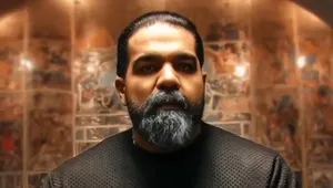 رضا صادقی برای ایران خواند