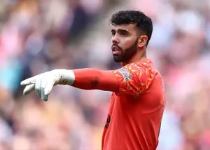 نجات دروازه شگفت‌انگیز دروازبان آرسنال مقابل تاتنهام