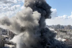 اصابت موشک‌های ایرانی به بیت شمش در اراضی اشغالی