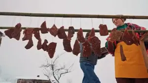 خشک و دودی کردن گوشت در غذای روستایی آذربایجان