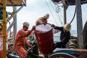 محاصره دریایی آمریکا صادرات نفت ایران را متوقف نمی کند