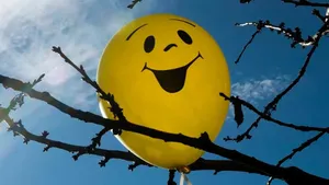 تبعات اجبار به تفکر مثبت