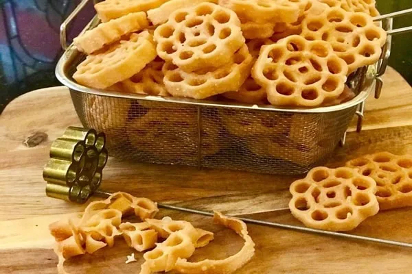 شیرینی پنجره ای