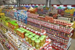 وفور کالاهای اساسی در قفسه فروشگاهها جامعه را آرام کرد