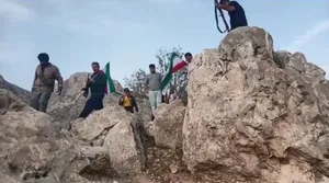 عشایر غیور خوزستان در جستجوی خلبان آمریکایی