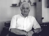 حسن کامشاد؛ خاطرۀ تکان‌دهندۀ دیدار با نهرو در کمبریج/ طعنه‌زنان به مصدق بخوانند
 
