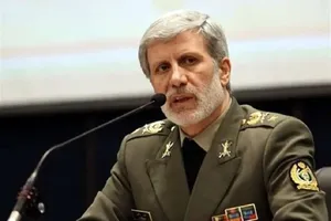امیر سرلشکر حاتمی: در صورت اقدام دشمن به اجرای عملیات زمینی، یک نفر هم نباید جان سالم به در ببرد