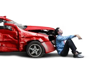 چگونه در خودرو هنگام حمله هوایی و شرایط جنگی، ایمنی خود را افزایش دهیم؟