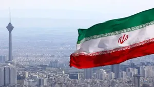 جنگ - روز 28 : عقب‌نشینی ۱۰ روزه ترامپ و شوک به بازار طلا / هشدار نظامی ایران به امارات و بحرین / شلیک پدافند در تهران و حمله به مناطق مسکونی اصفهان / هشدار گروسی در باره نیروگاه بوشهر/حمله به مناطق مسکونی در قم و ارومیه/ حمله به فولاد خوزستان، فولاد مبارکه، شهرک صنعتی خیرآباد، کارخانه تولید کیک زرد اردکان و کارخانه سیمان فیروزآباد