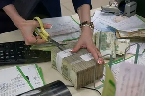 پرداخت تسهیلات به اندازه حداقل دستمزد برای ازای هرنفر، مشروط به حفظ اشتغال