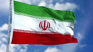 پرچم فروش میدان انقلاب: تا الان این قدر پرچم ایران نفروختم