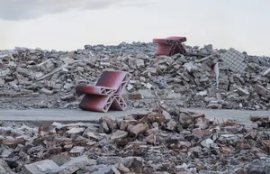 چگونه ضایعات ساختمانی به صندلی های مدرن تبدیل می شوند؟ (+عکس)