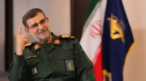 دریادار تنگسیری: بانک اهداف ایران به روز شد؛ از تاسیسات نفتی مرتبط با آمریکا فاصله بگیرید