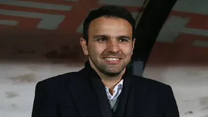 حضور محسن خلیلی بازیکن سابق پرسپولیس و معاون ورزشی باشگاه در میدان ولیعصر