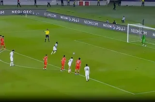 گل اول شباب الاهلی امارات به تراکتور توسط سزار