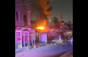 تصویری از سوختن بخشی از ساختمان سفارت آمریکا در بغداد