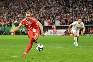 سوپرگل انفرادی به سبک اسطوره‌ها