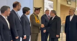 استقبال از عراقچی در بدو ورود به مسکو (فیلم)