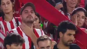 هوادار لیزرانداز شکار شد!