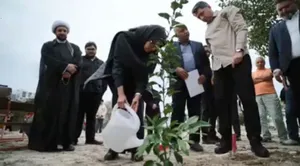 مراسم کاشت ۱۶۸ اصله نهال به یاد جان‌باختگان مدرسه شجره طیبه میناب