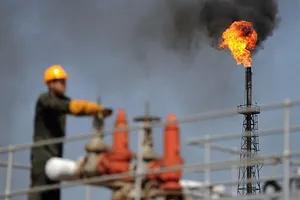 مقام اسراییلی: خوشبختانه ما تأسیسات انرژی مانند خلیج فارس نداریم!