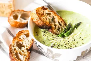 طرز تهیه‌ سوپ مارچوبه؛ خوش‌طعم و مقوی