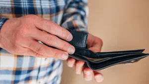 قابلیت جدید آیفون که می‌تواند کیف پول‌ها را منسوخ کند