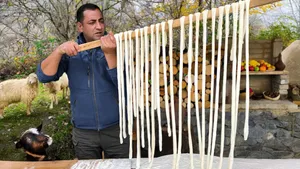 تجربه طعم بی‌نظیر بره کبابی با بافت ترد و نرم