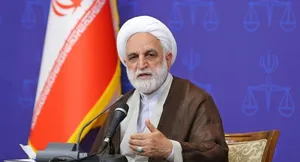 محسنی اژه ای: کار رئیس‌جمهور آمریکا التماس به دیگر کشورها برای اعزام نیرو به تنگه هرمز است